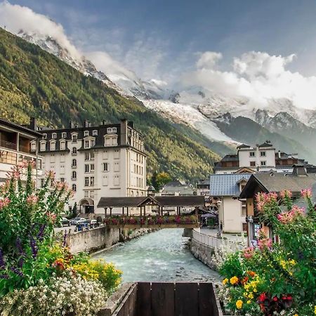 Vue Brevent Sublime En Centre Ville Avec Parking Prive Chamonix Exterior photo