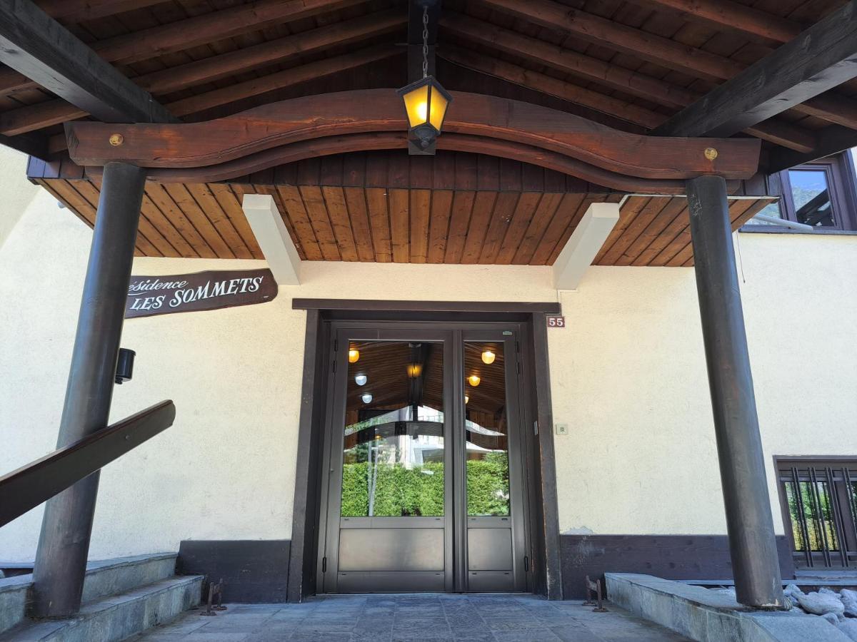 Vue Brevent Sublime En Centre Ville Avec Parking Prive Chamonix Exterior photo